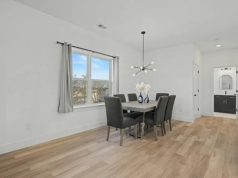 1241 N Avondale Cir #121 — Photo 18