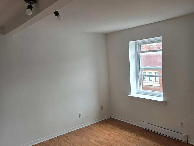 5126 Victoria Ave #6 — Photo 10