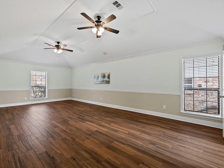 1400 Oak Hollow Dr — Photo 27