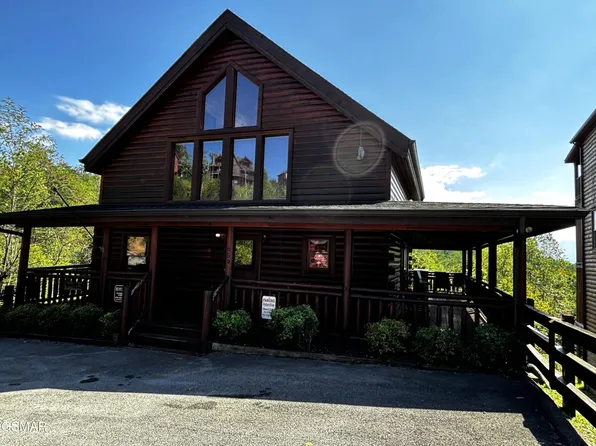 659 Stockton Dr, Pigeon Forge, TN 37876
