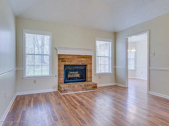 5th image of 5365 Cohay Dr