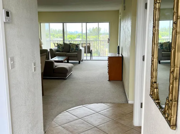 3000 N PALM AIRE Drive #603, Pompano Beach, FL 33069