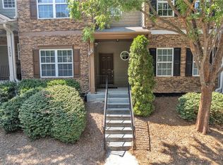 5233 Whiteoak Ave SE, Smyrna, GA 30080