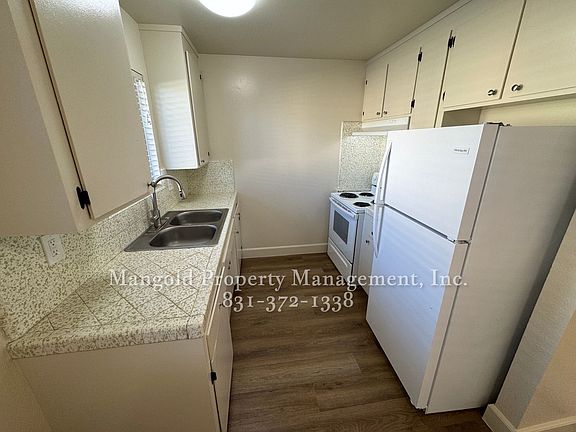 4th image of 1020 Del Monte Ave APT 10