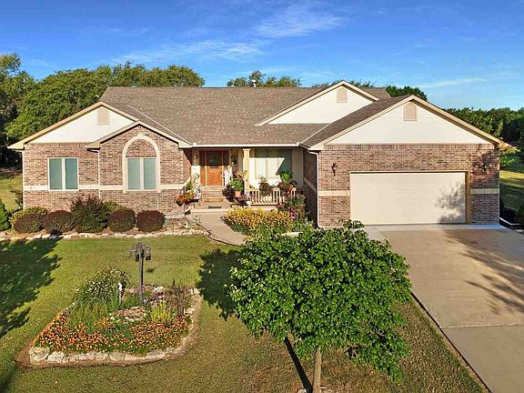 3rd image of 4717 SE 180th St
