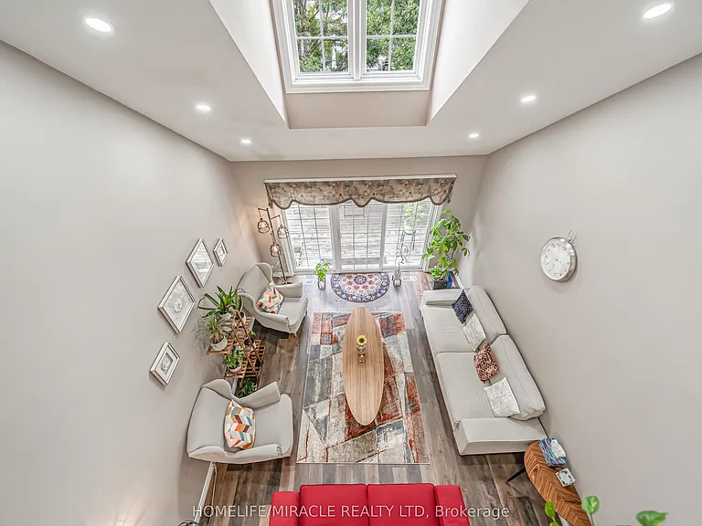 93 Lynch Cir — Photo 29