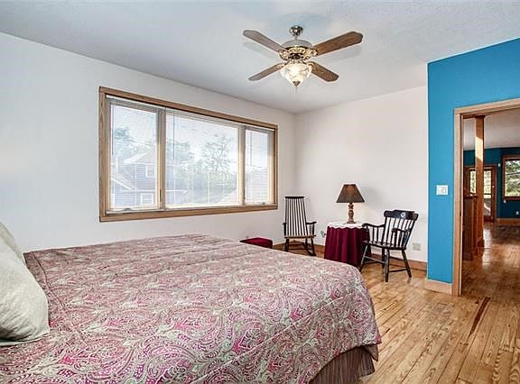 3rd image of 1400 W 48th St