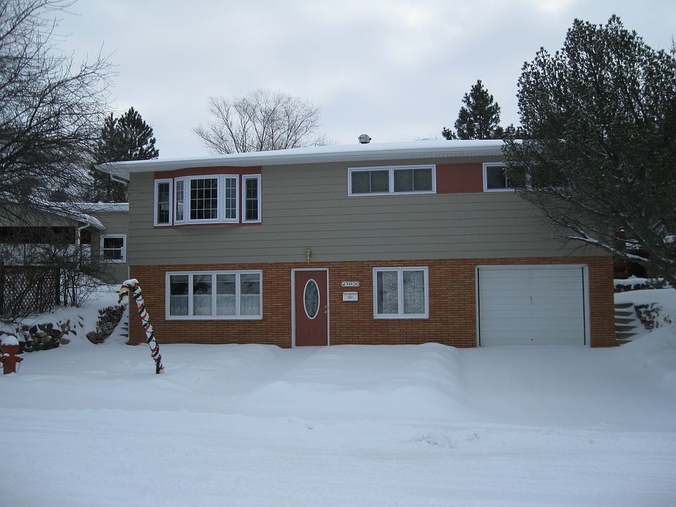 1st image of 820 6th St N