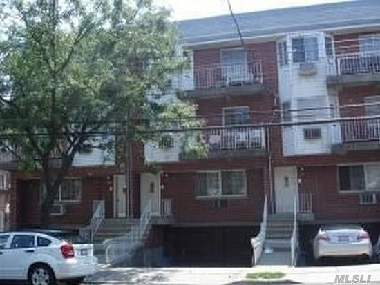 2nd image of 1126 E 73rd St