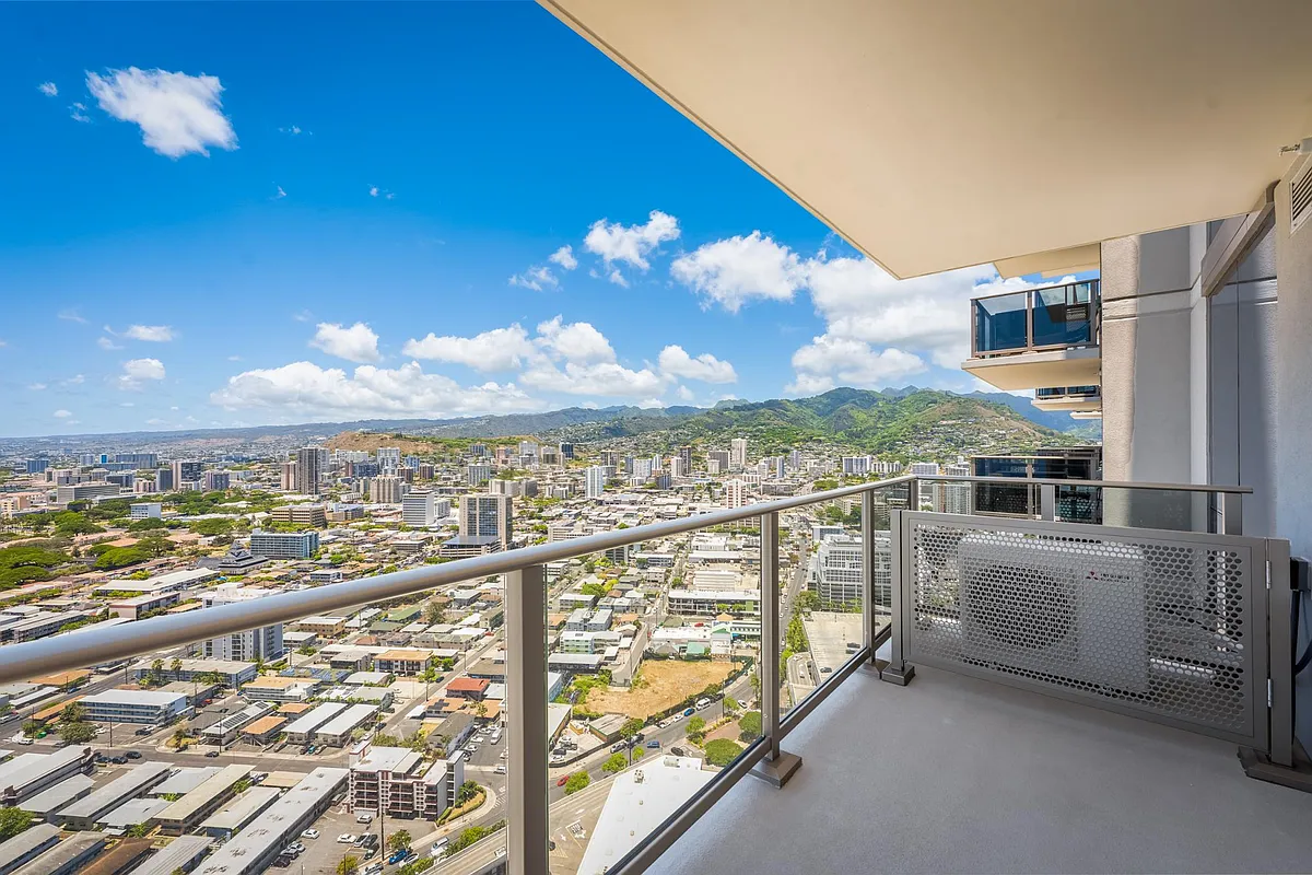 Building Photo - 1388 Kapiolani Blvd