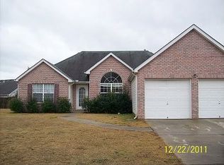 11943 Spring Lake Way, Fayetteville, GA 30215
