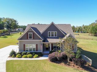 31 Sterling Lake Way, Jefferson, GA 30549