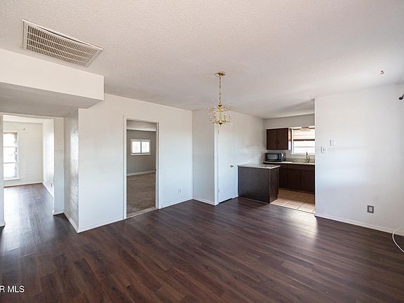 3rd image of 5409 Edmonton Ave