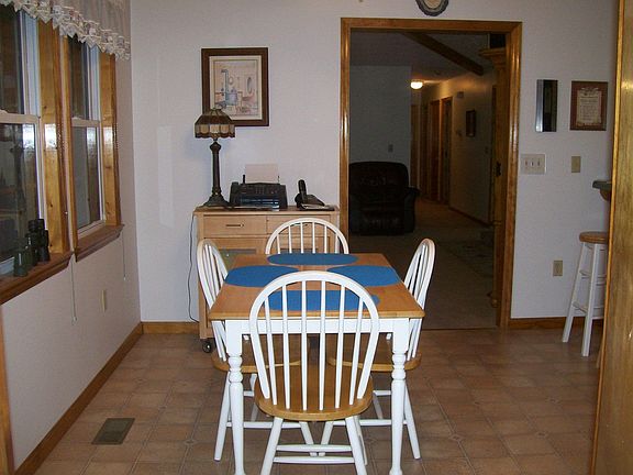 Breakfast Area w/View