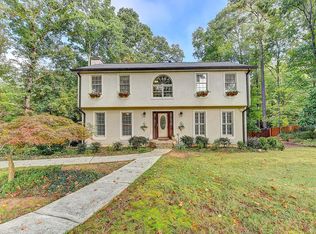 487 Lakeshore Dr, Berkeley Lake, GA 30096
