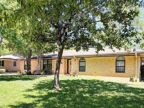 1012 George St Taylor Tx 76574 Zillow