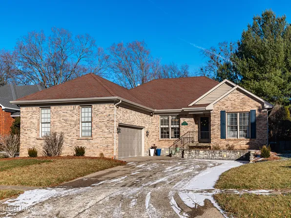 8406 Oxford Woods Ct, Lyndon, KY 40222