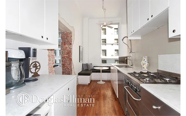 Sold by Douglas Elliman | media 16