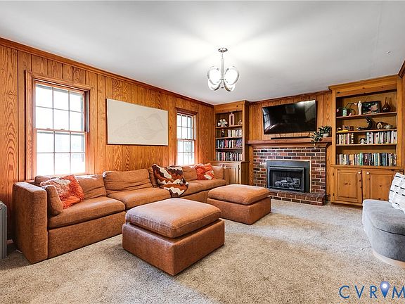 4th image of 1324 Turnmill Dr