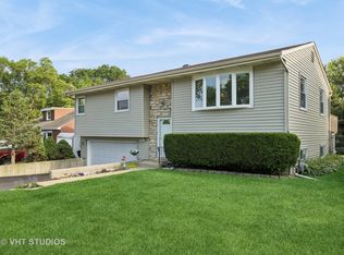 5219 W Beach Ave, McHenry, IL 60050