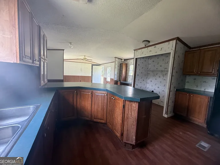 1301 Airline Goldmine Rd — Photo 5
