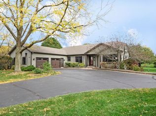 600 Silver Glen Rd, McHenry, IL 60050