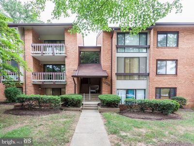 10212 Bushman Dr APT 214, Oakton, VA, 22124