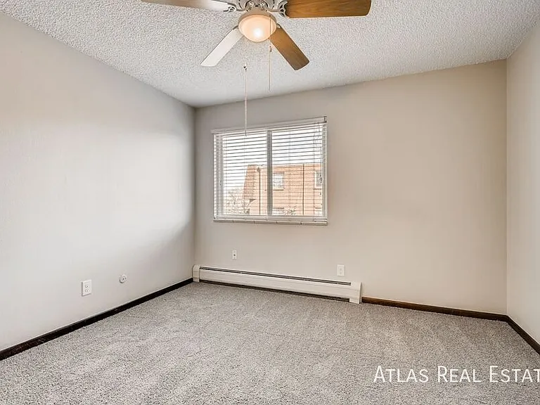 498 W Powers Ave #202 — Photo 11
