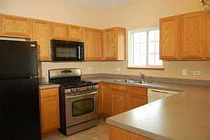 4th image of 128 Monarch Dr Unit L