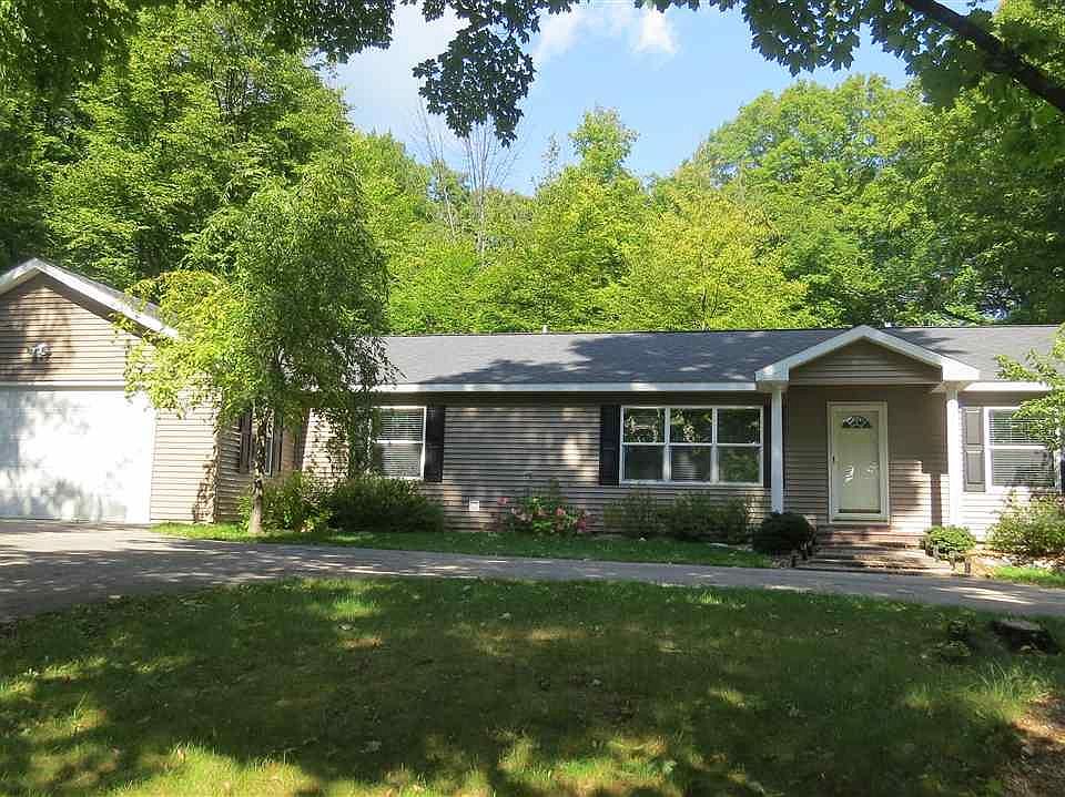 1st image of 230 Lakeview Trl