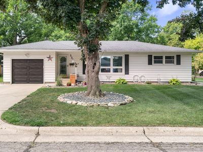 555 Maple Dr, Owatonna, MN, 55060