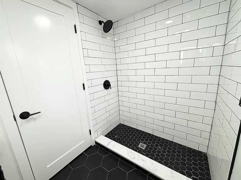 165 W Main St #1 — Photo 9