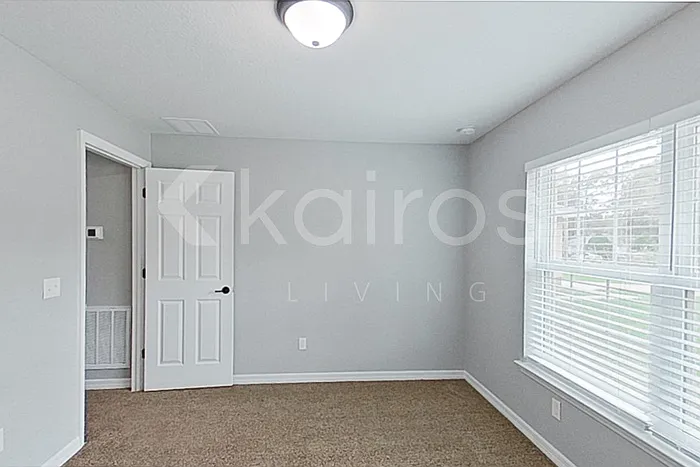 5623 NW 55th Ave — Photo 21