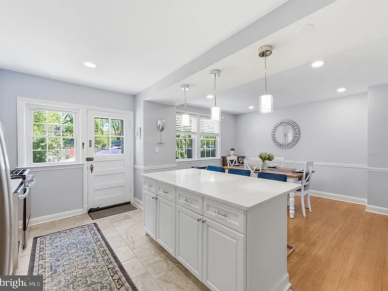 6467 Blenheim Rd — Photo 12