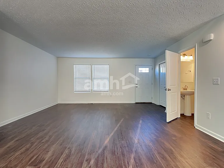 4651 Megan Danielle Dr — Photo 5