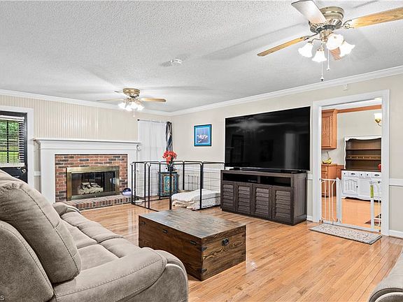 4th image of 4721 Whisper Oak Dr