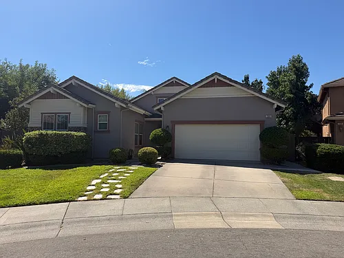 260 Cashman Cir Photo 1