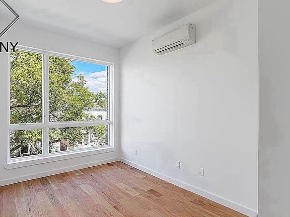 5th image of 350 Rutland Rd #4R