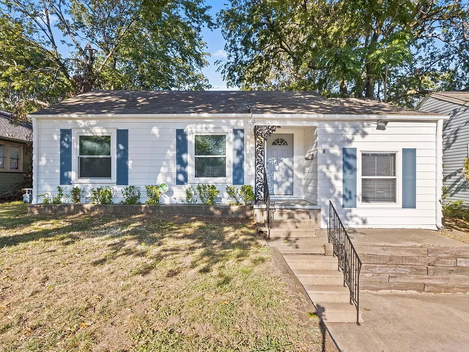 220 S Quebec Ave
