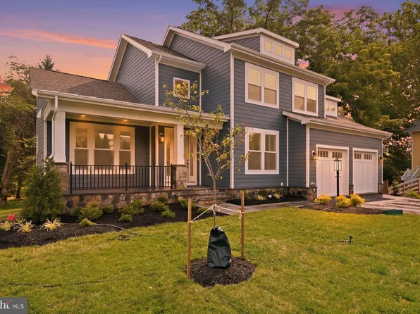 15 Fisher Ln, Warrenton, VA 20186