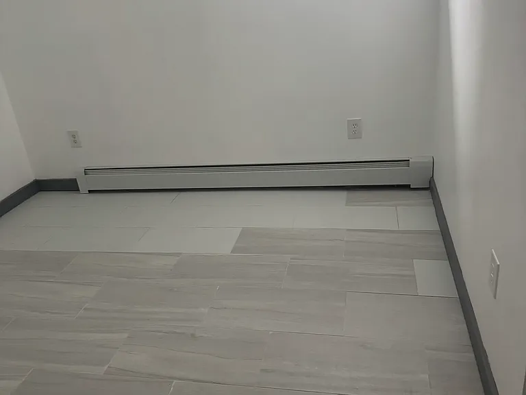 19 Atlantic Ave #BASEMENT — Photo 4