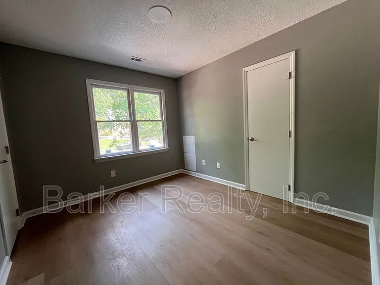714 Carolina Ave — Photo 10