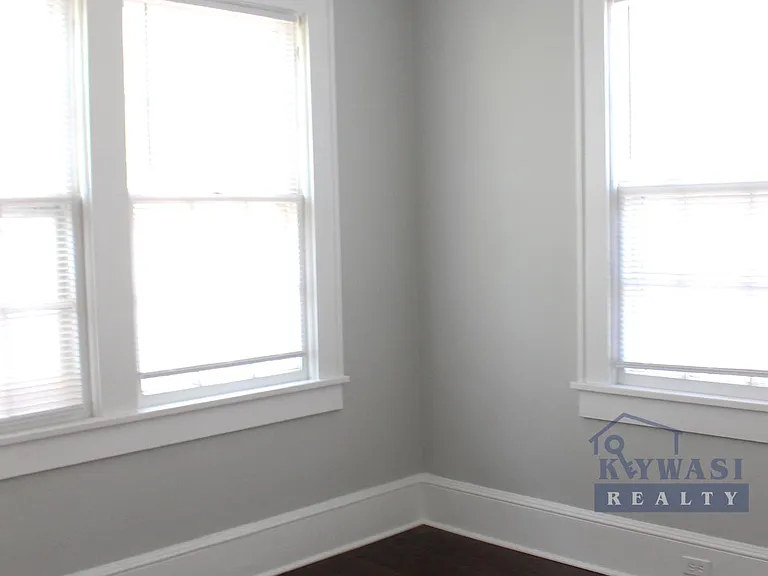 501 S Lee St — Photo 8