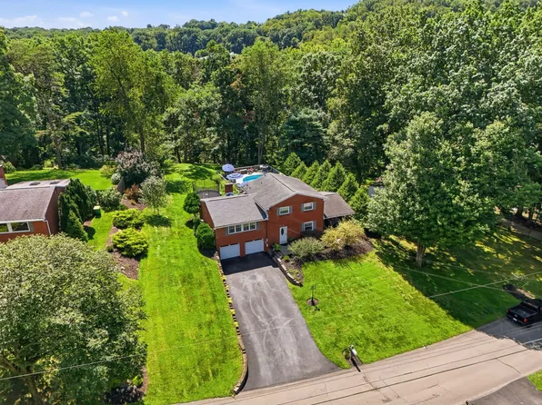 2354 Saddle Dr, Allison Park, PA 15101