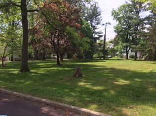 734 Buttercup Dr, Warminster, PA 18974