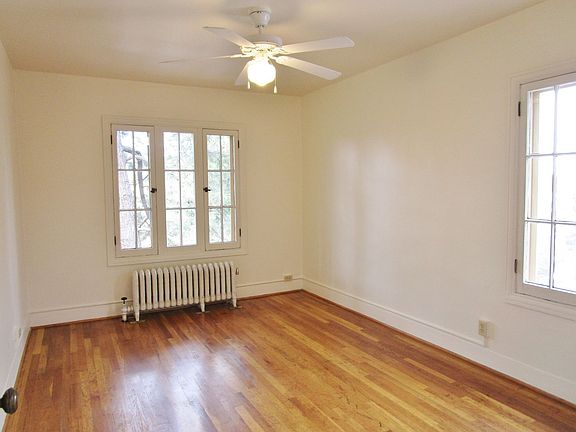 3rd image of 1306 N Humboldt St APT 5
