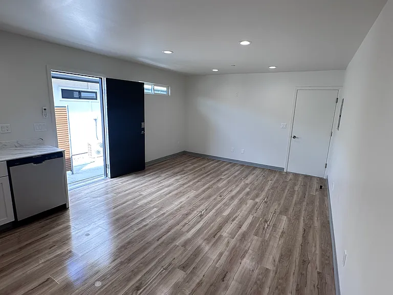 3340 Jayce Ct — Photo 7