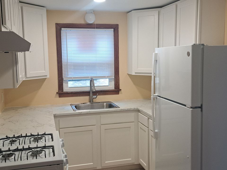 1st image of 180 Niagara Falls Blvd APT 1