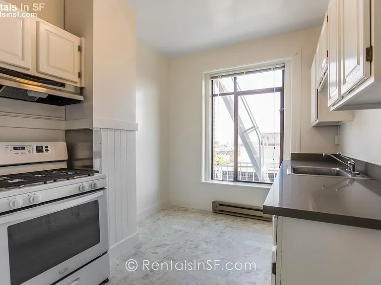 2504 Sacramento St #10 — Photo 2