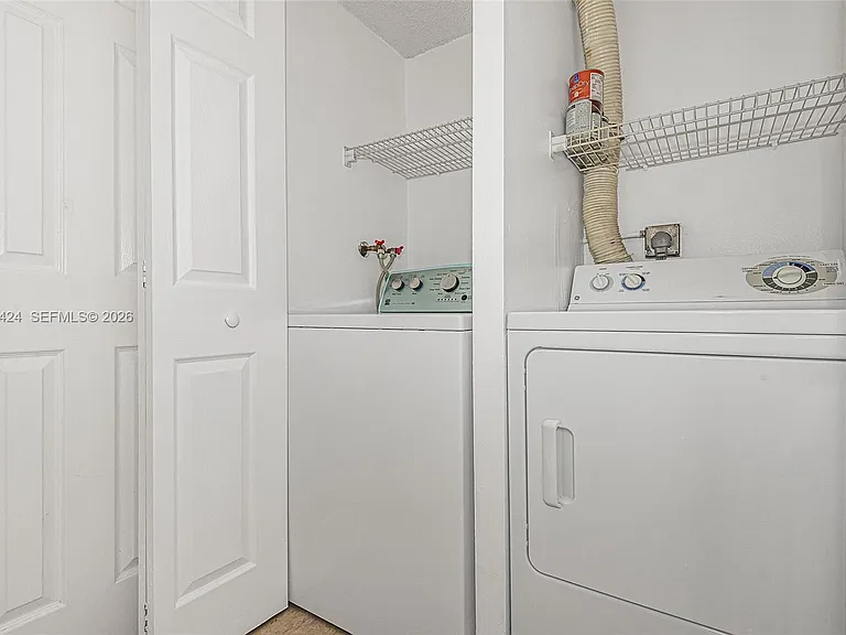 4700 SW 67th Ave #P8 — Photo 14